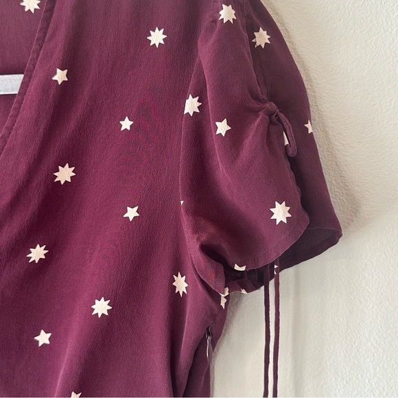 Madewell Silk Belle Star Mix Burgundy Button Top - Picture 6 of 9